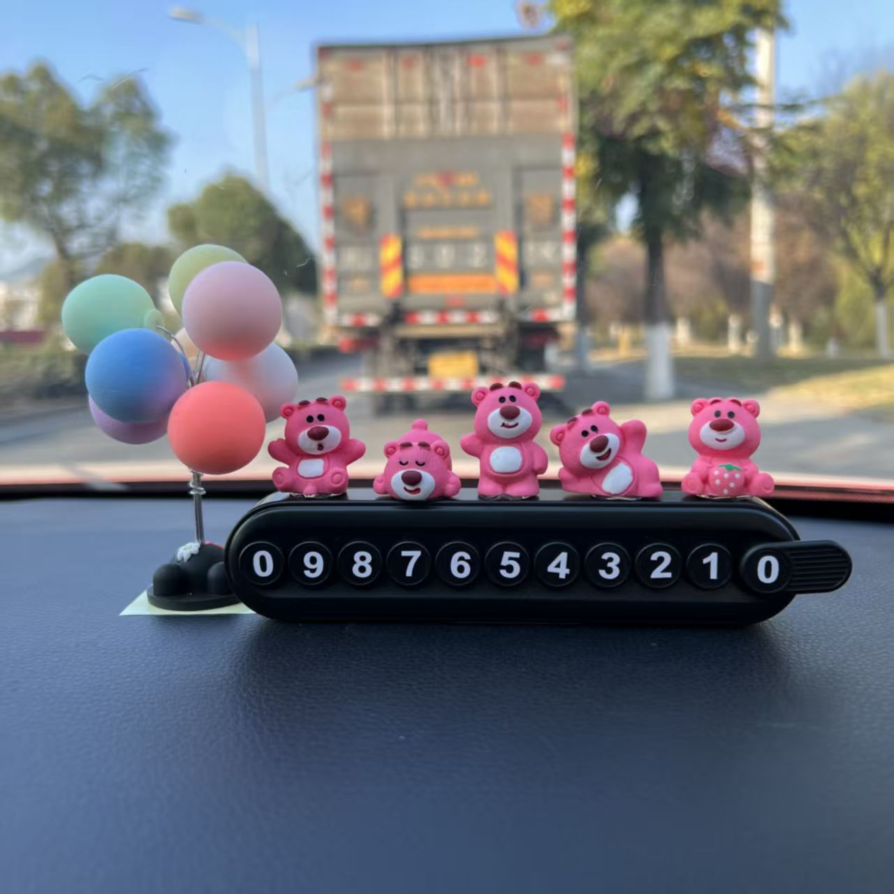 Car cute strawberry bear resin accessories ornaments diy jewelry number plate temporary parking plate creative moving license plate