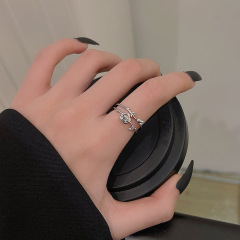 Korean Double Thorn Rose Gold Ring for Women, High-end Open Metal, Stylish Sweet and Cool Style, Index Finger Ring, Accessory