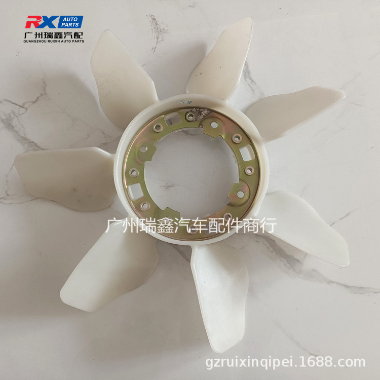 16361-0l030 adecuado para HELAX VIGO hoja del ventilador hilux hoja del ventilador 1KD2KD hoja del ventilador