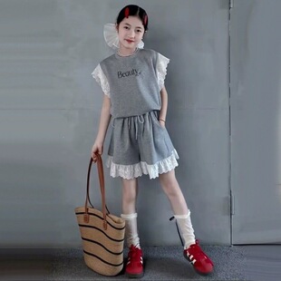 �д�Ůͯ�n��С�Y����ѝ���b���ζȼ����e�ɼ������¿���Ů���b