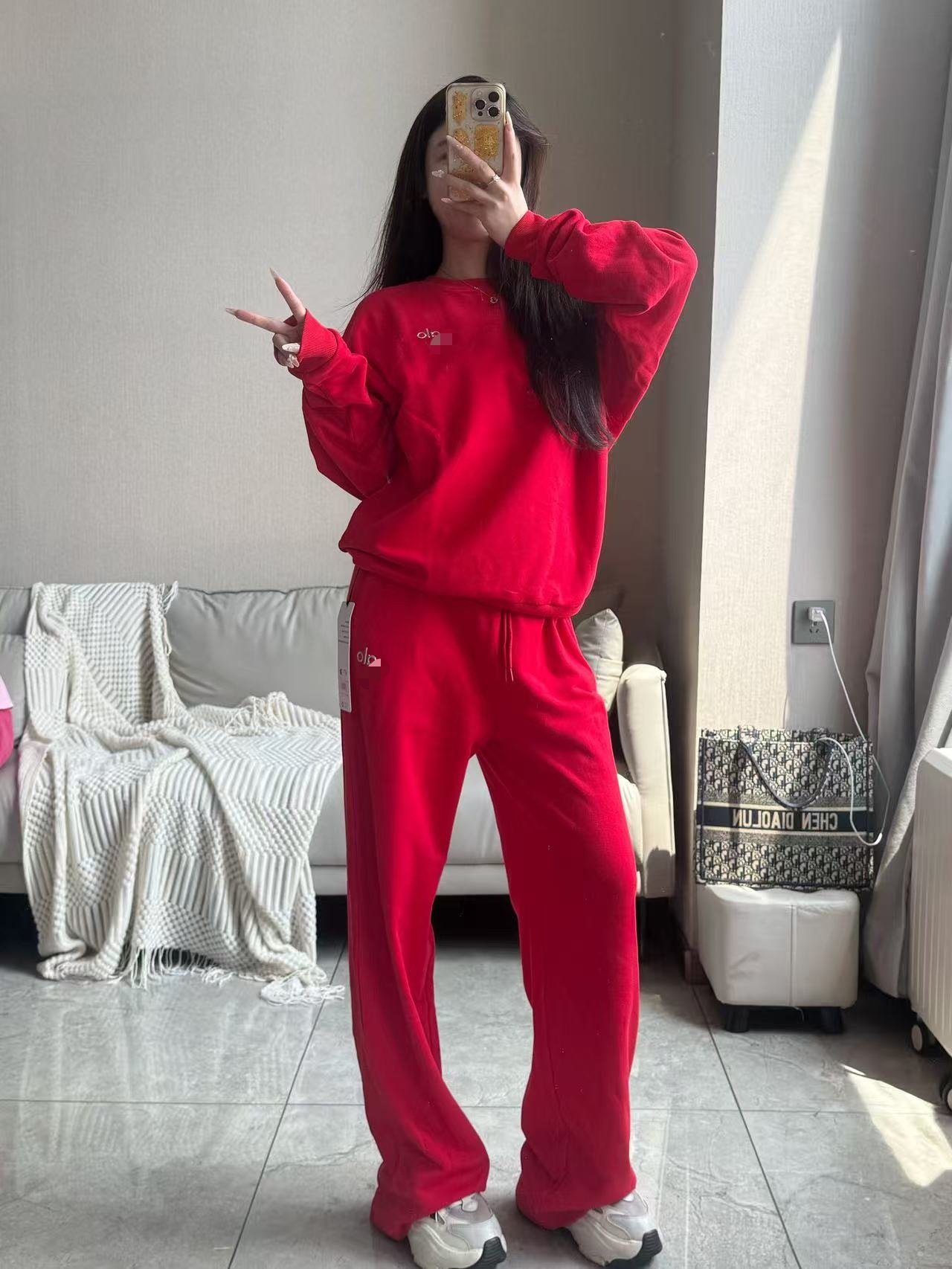 ALO 2025 otoño nuevo logotipo simple pantalones deportivos casuales de algodón para hombres y mujeres image 3