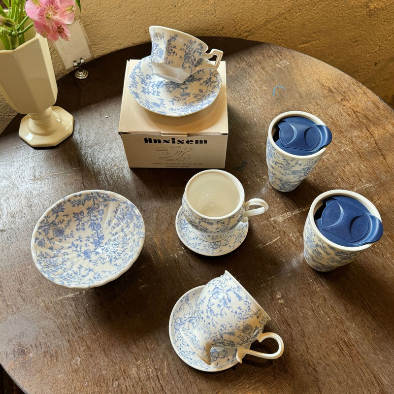British-Style Retro Blue and White Ceramic Dinner Plate with Floral Embossed Petals, Household Tableware, Dessert Mug, Cup and Saucer