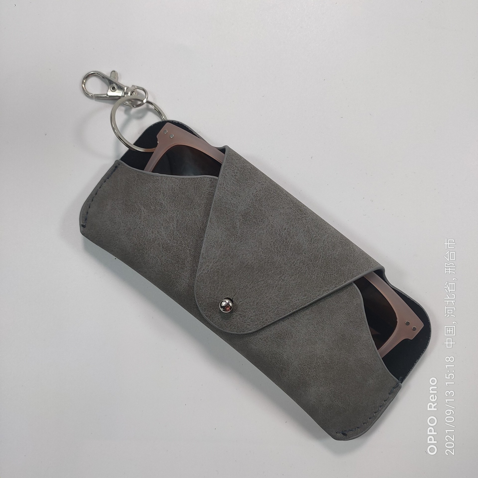 厂家供应2022新款PU便携带软包眼镜盒太阳镜近视镜眼镜盒