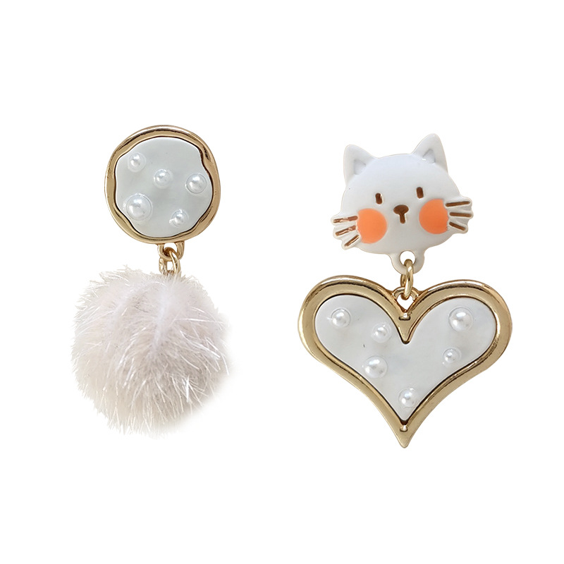 Boucles D&#39;oreilles Boule De Cheveux Coeur Chaton De Mode Boucles D&#39;oreilles Douces Et Mignonnes Petites Fraîches display picture 11