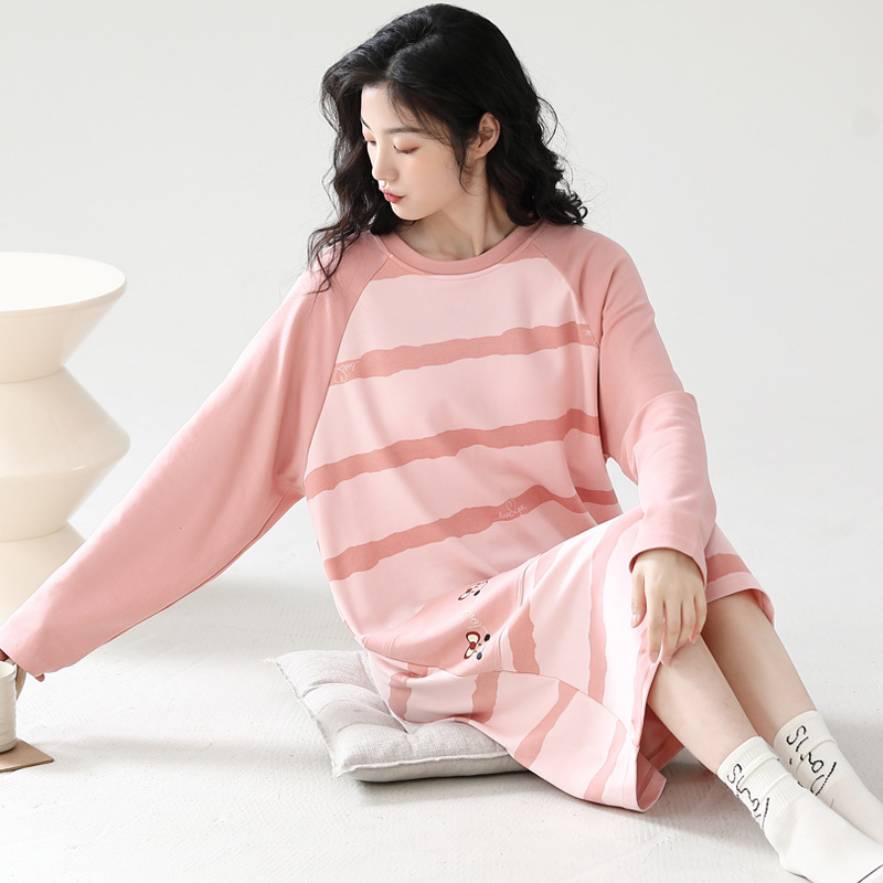 Camisón con almohadilla en el pecho Otoño e Invierno de las mujeres de manga larga de algodón puro pijamas de niña linda al por mayor de fábrica dulce directo se puede usar fuera