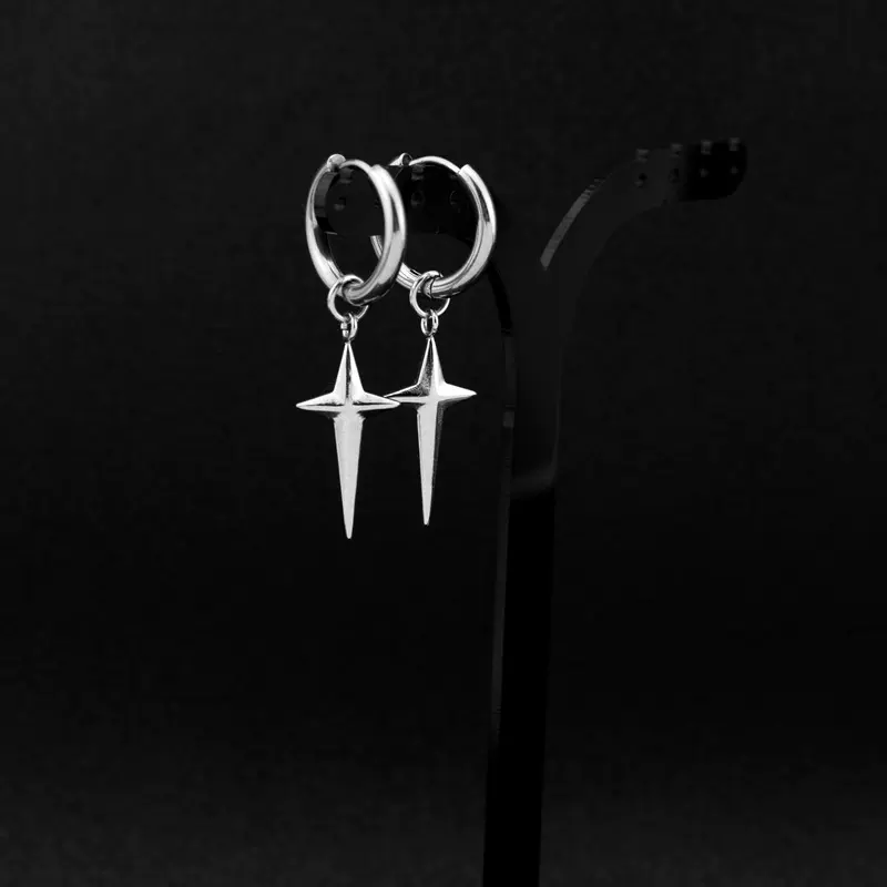 不锈钢立体十字星耳环 简约中性风钛钢耳环 嘻哈朋克无耳洞耳夹