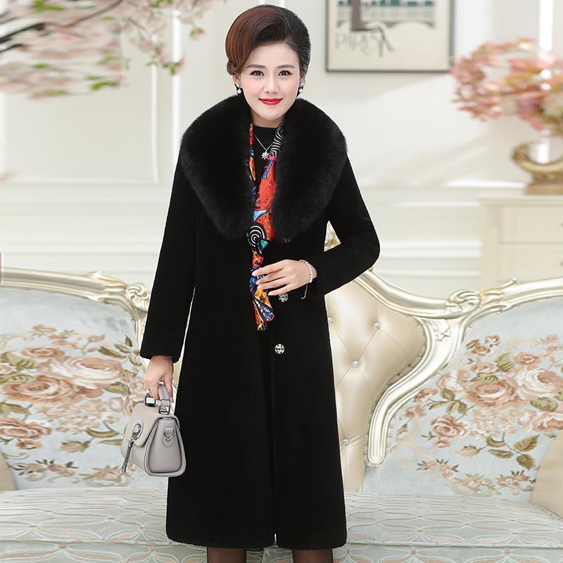 Dames winterjas halflang met bontkraag voor oudere dames_voghion.com