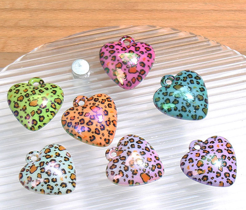 8g Weight Pendant Jewelry Making Type 1 Piece 3*3.1cm Arylic Heart Shape Leopard Pendant