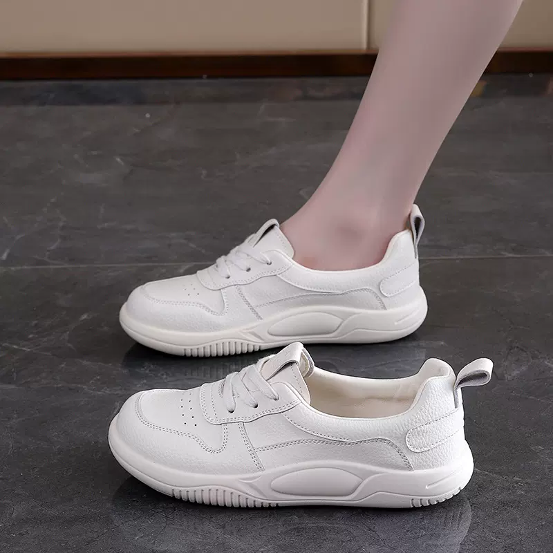 小白鞋女2026春秋新款平底单鞋舒适防滑百搭运动休闲板鞋女9011-1