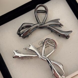 �ﶬ�¿��h�������Y��̖ץ�AŮ���X�ױP�l�l�A�߼��н������~�A��