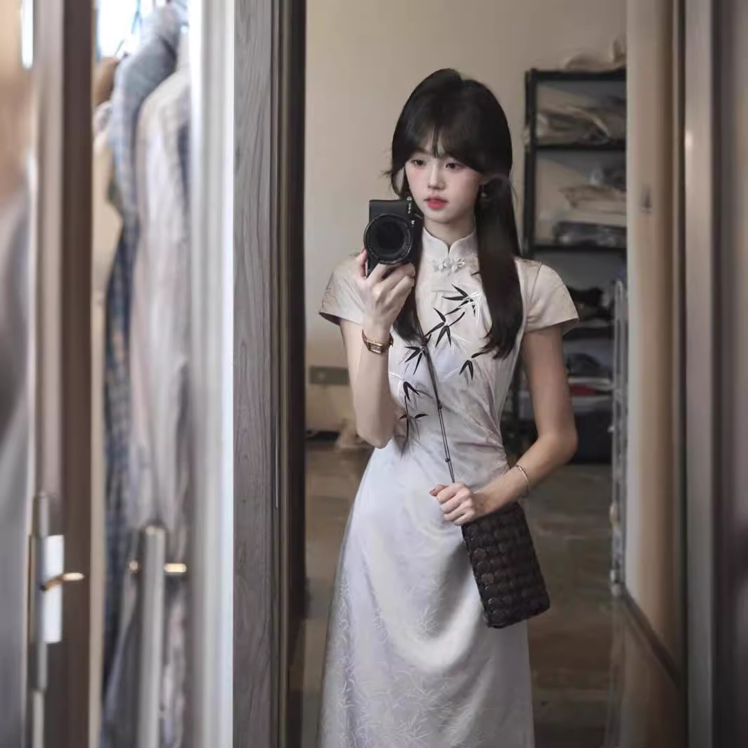 New Chinese Style National Style Elegant Cheongsam Dress for Women Summer 2025 New Cool Waist Slimming Dress