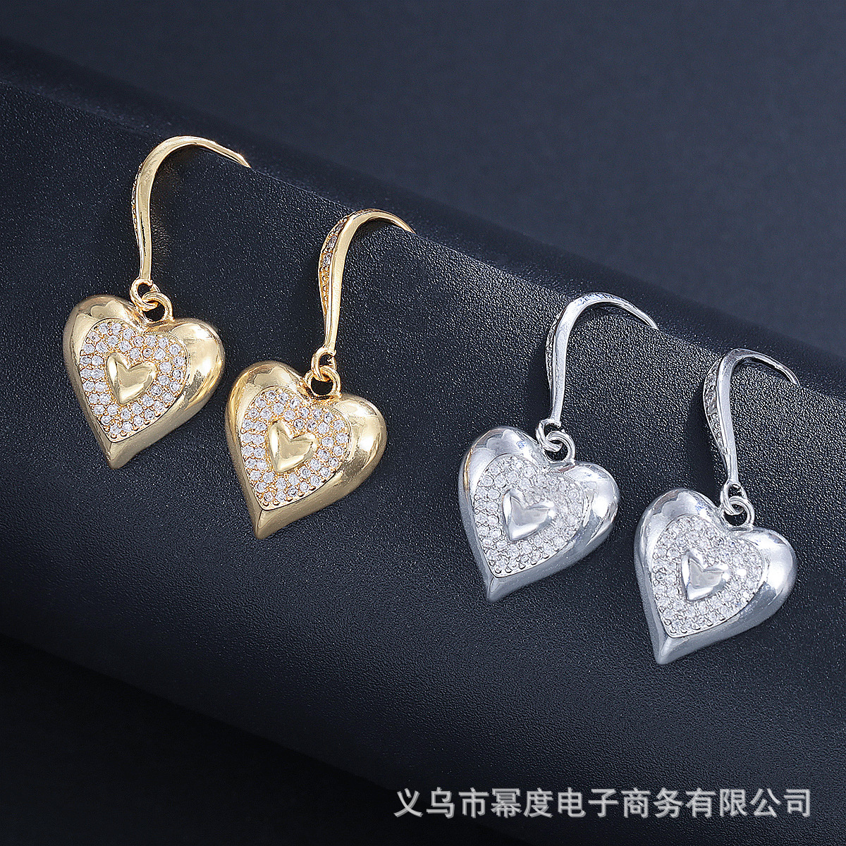 Copper elegant fashionable cute earrings with zircon heart-shaped