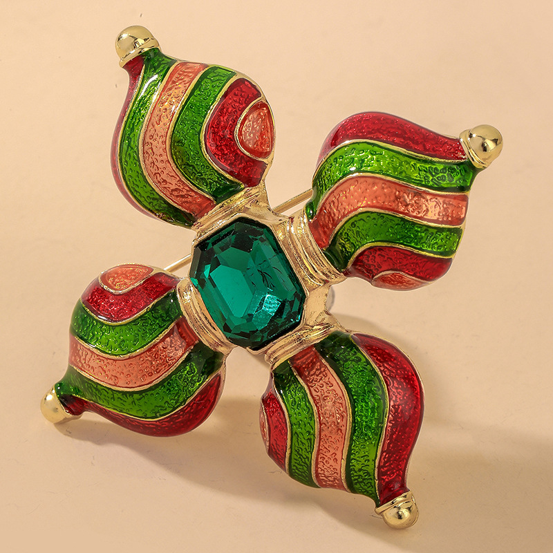 Großhandel Schmuck Retro Smaragd Kristall Blume Brosche Nihaojewelry display picture 3