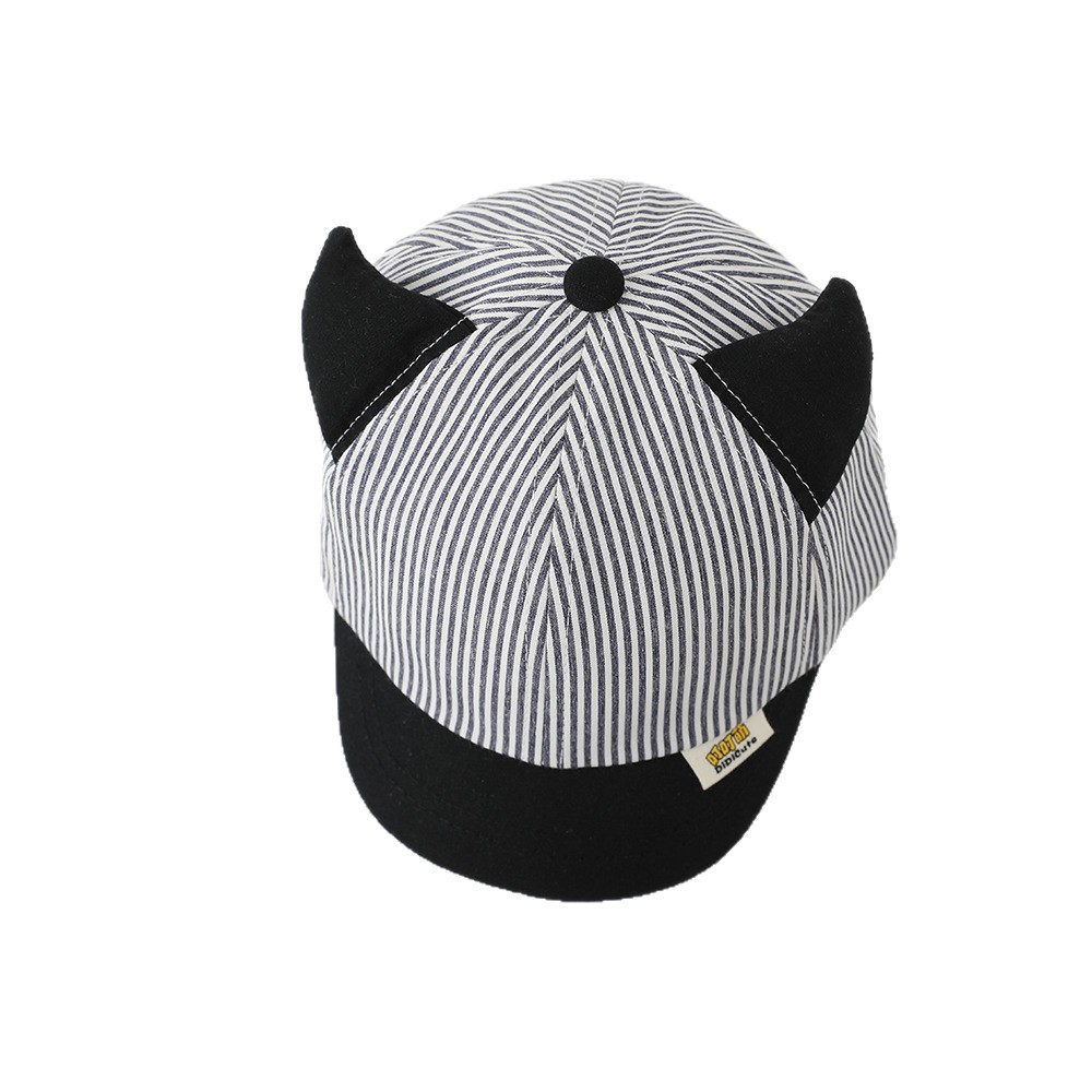 Chapéu de Sol Infantil Casual com Proteção Solar UPF 50+ para Primavera e Outono, Chapéu Infantil Listrado com Aba Macia e Estampa de Diabinho, Estilo Personalizado, Tamanhos de 6 a 24 Meses, Ideal para o Verão_voghion.com