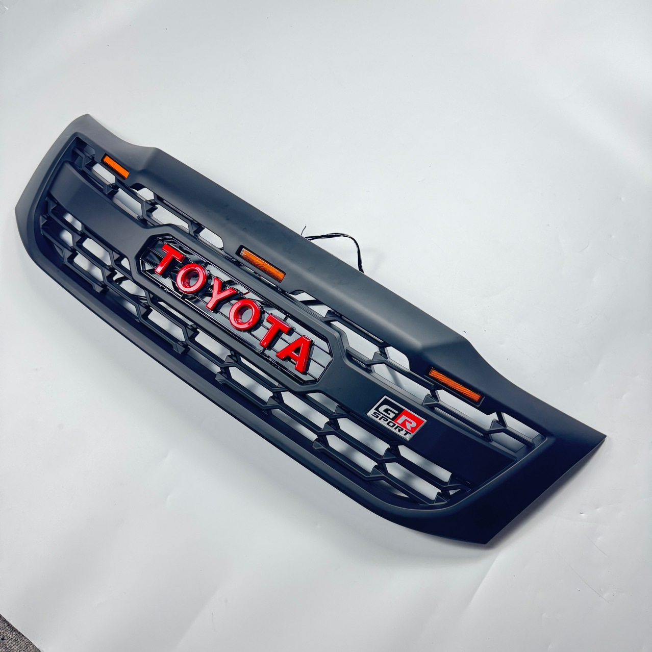 Suitable for 2012-15 Hilux Vigo Grille Modification and Upgrade Gr Version with Light Grille