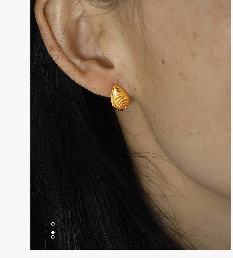 7g Weight 0.03µm-0.05µm Gold Plating Thickness PVD Coated Real Gold Plated Water Droplets Titanium Steel Simple Style Waterproof Non Tarnish Ear Studs