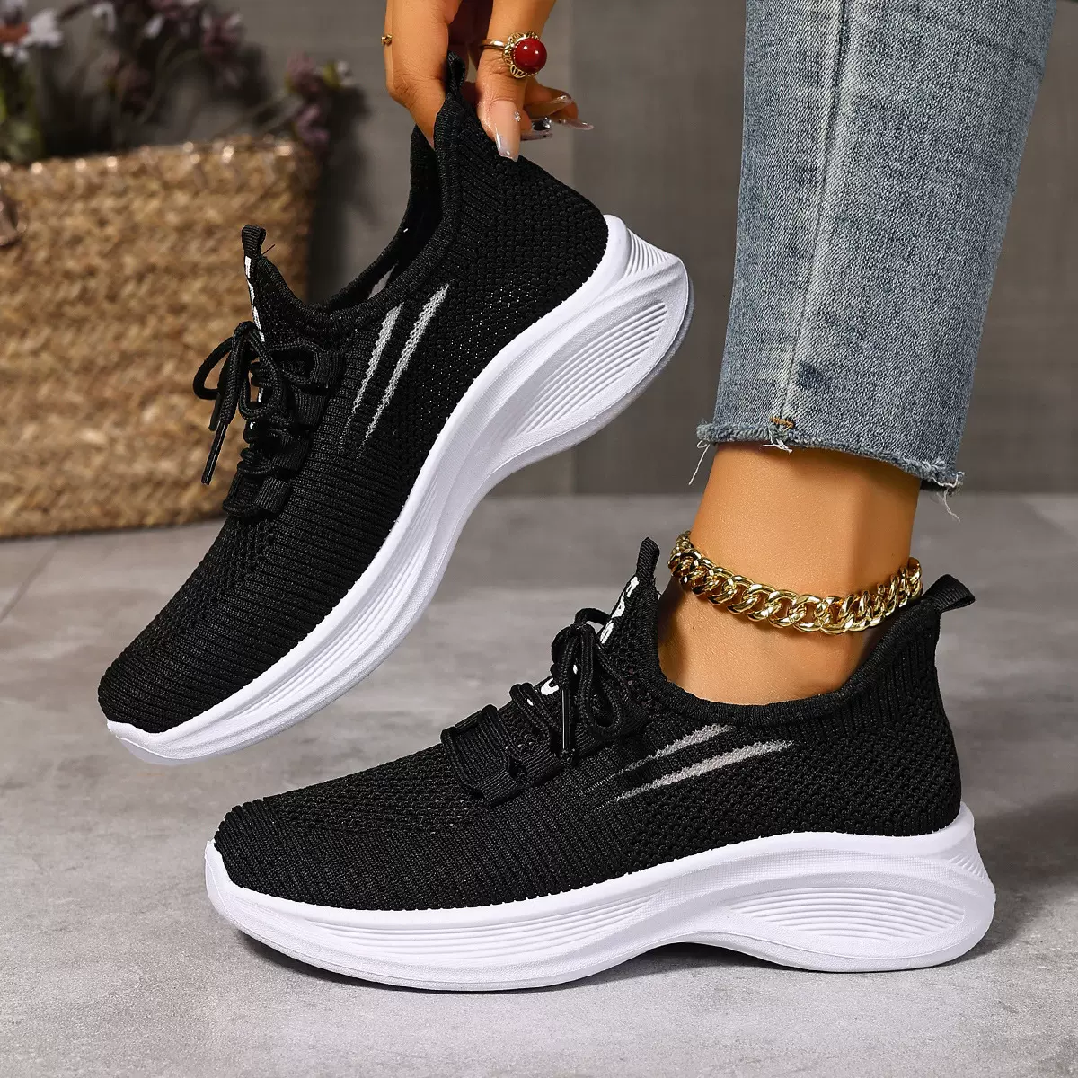 夏季新款飞织网面女鞋时尚休闲运动鞋女软底舒适透气女式外贸网鞋