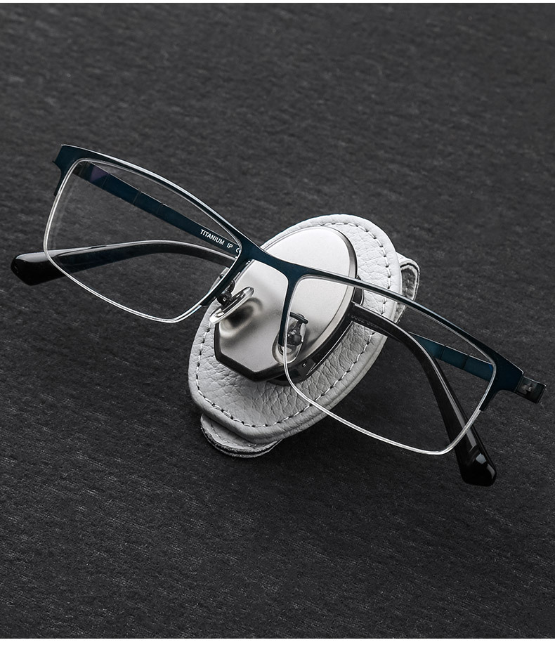 Car-Mounted Glasses Clip, Car Sun Visor Storage Clip, Multifunctional Car Sunglasses Holder, In-Car Glasses Clip, Creative Design