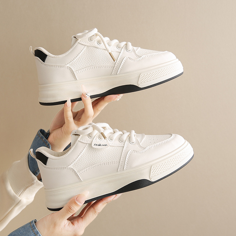 2025 primavera zapatos blancos para mujeres nuevos zapatos de estilo coreano para niñas zapatos de skateboard de altura zapatos casuales H6518