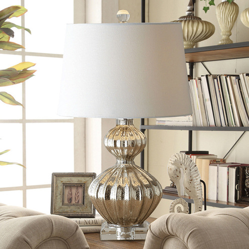 Creative American Style Table Lamp, Personalized Minimalist Modern Neo-Classical Bedroom Bedside Lamp, Nordic Living Room Decor Crystal Table Lamp