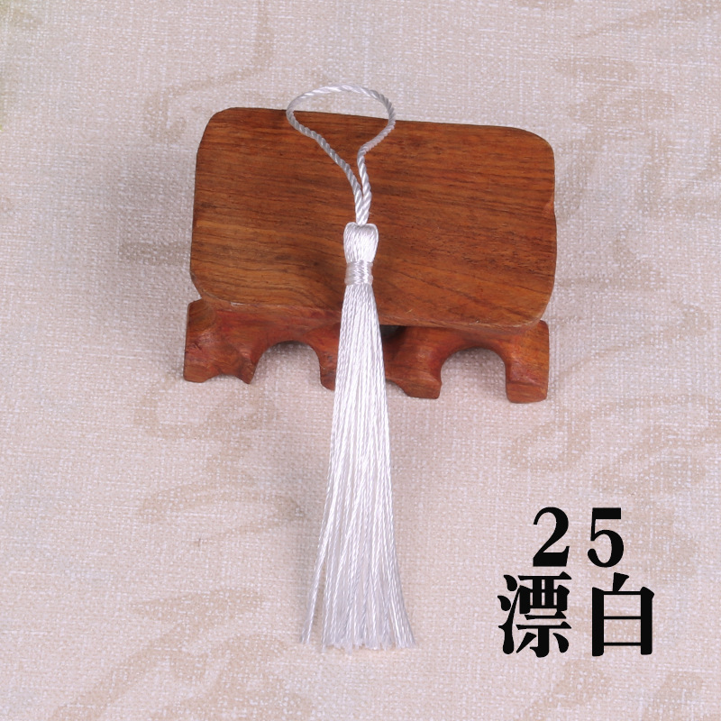 Fabricantes al por mayor de bordilla pequeña espiga colgante China nodo bordilla pequeño marcador de bordilla caja de regalo colgante fan espiga