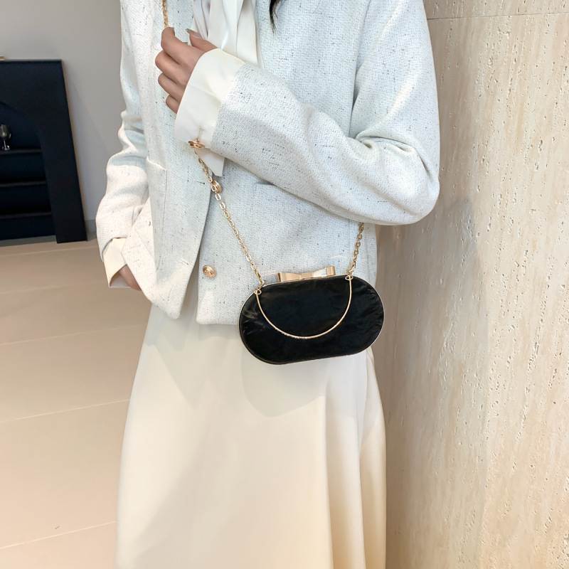 Spring Collection Women's Versatile 2024 New Exquisite Banquet Handheld Chain Shoulder Cross Bag for Women_voghion.com