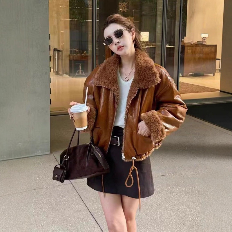 Lamb Fur All-In-One Leather Jacket for Women European Station 2025 Winter New Thickeneded Warm Jacket Top Lamb Fur All-In-One Leather Jacket for Women European Station 2025 Winter New Thickeneded Warm Jacket Top