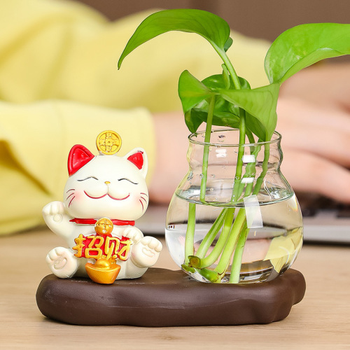 Desk ornaments mini version of water-raised pothos vase Lucky Cat small ornaments New Year's resin craft gifts