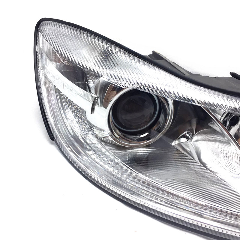 Applicable to Skoda new Ming Rui headlight 10 11 12 13 14 Ming Rui headlight combination lamp assembly