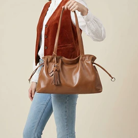 真皮女包;女士斜挎包