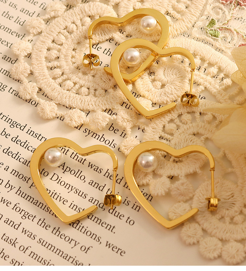 retro simple temperament fashion titanium steel pearl love earrings
