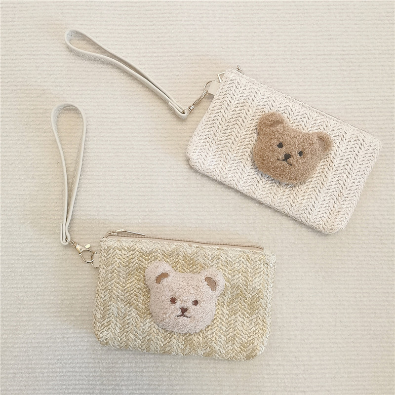 Straw wallet (2).jpg