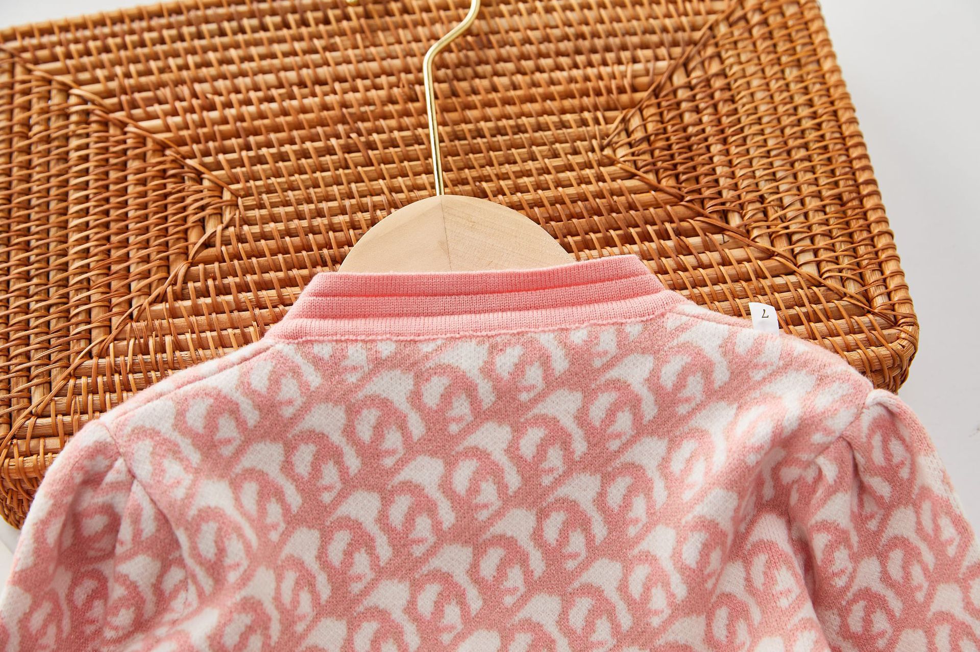 Girls' Sweater 2022 Autumn/Winter Small Fragrant Wind Children's Knitted Cardigan+Half Skirt Two Piece Set_voghion.com