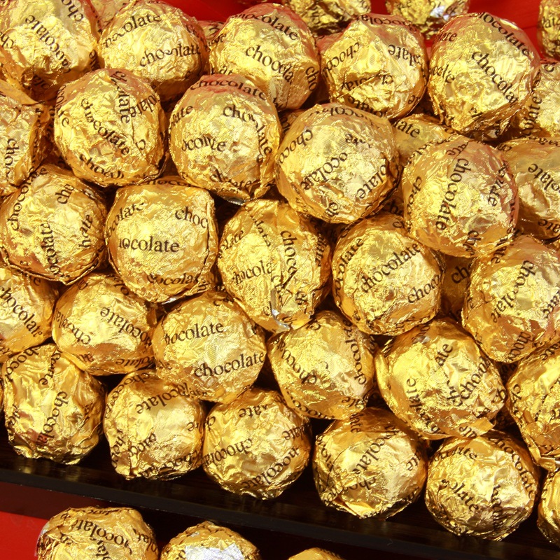 金莎散装巧克力金球礼物休闲零食品年货节日小喜糖果仁巧克力