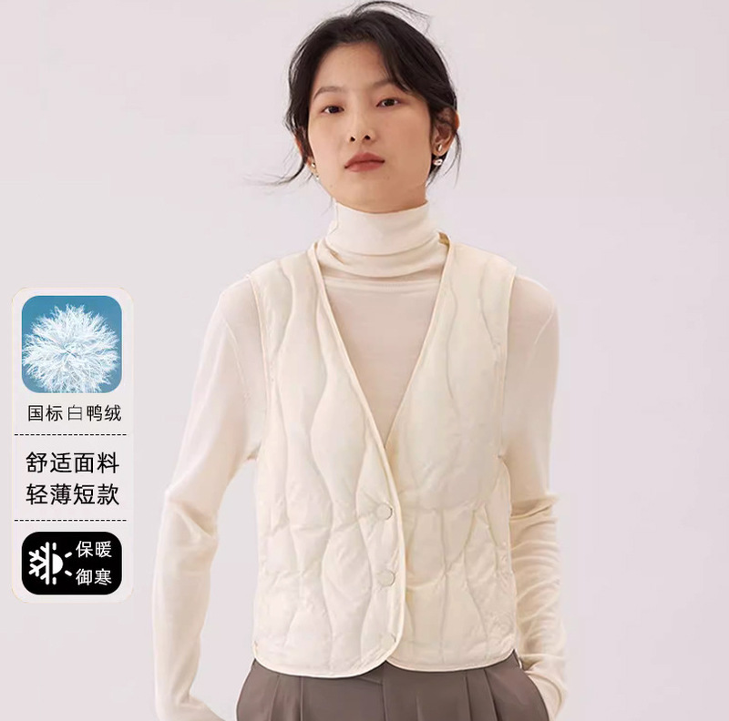 Winter New Style Down Vest Women's Lightweight V-Neck Base Preference Warm Inner Wearing Outer Wearing Short Solid Color Ware