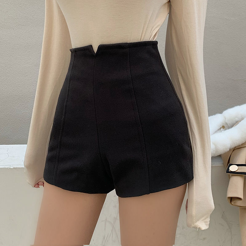 Black Shorts for Women, Summer Slimming Versatile High-Waisted Hot Pants, Loose A-Line Shorts, Petite Hip-Hugging Casual Pants, Trendy