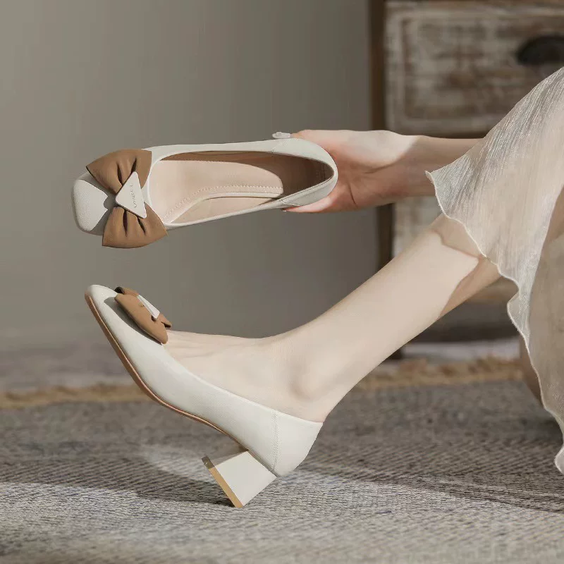 Summer footwear, universal work shoes for leisure, 2022 collection