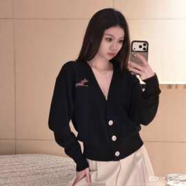 南油女装驴家2026新款开衫V领毛衣羊毛修身外套男女同款针织开衫