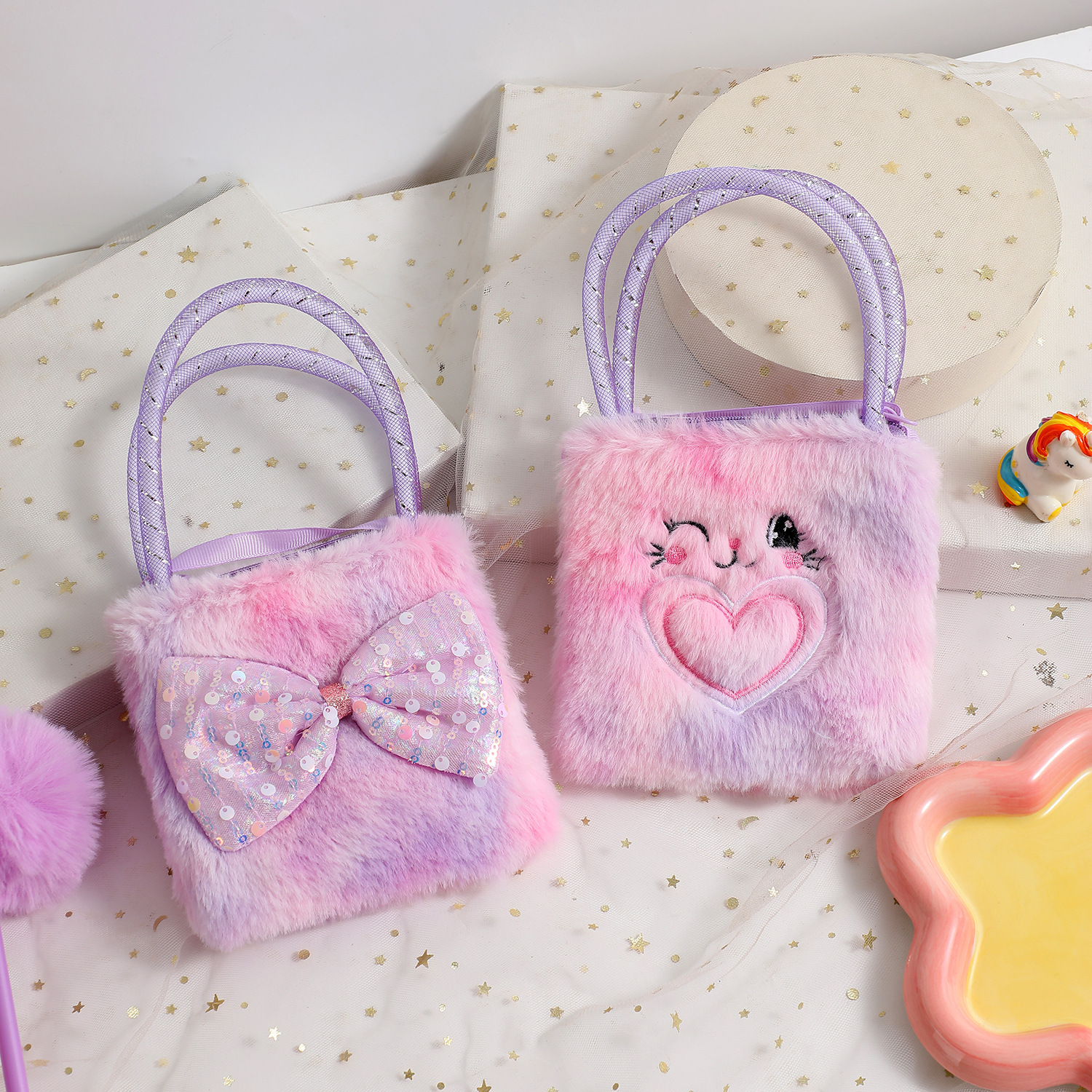 108g Weight Zipper Closure Type Single Shoulder Strap Strap Type Crossbody Bag Bags Type Daily, Shopping Occasion Plush Material Bow Knot Pattern All Seasons Season Girl'S Gender Cute Style Square Shape Small Size Girl'S Small Plush Bow Knot Cute Square Zipper Crossbody Bag 3