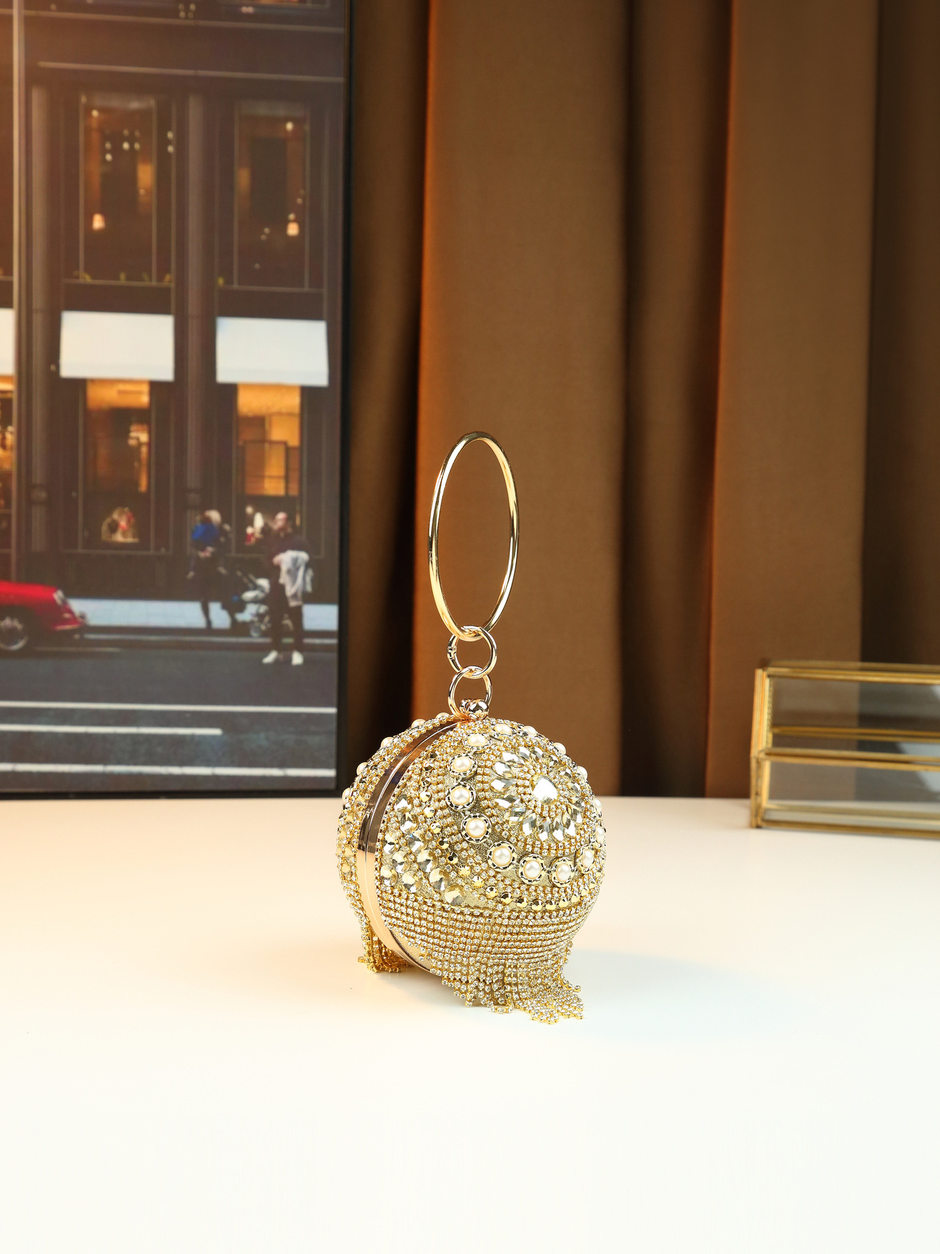 Damväska axelväska med pärlor strass och kedjerem_voghion.com