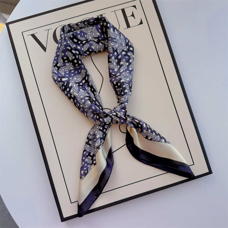 Bufandas de seda para mujeres primavera y otoño bufandas de moda para mujeres bufandas de cuello para maestros y empleados regalos de impresión de lujo ligero