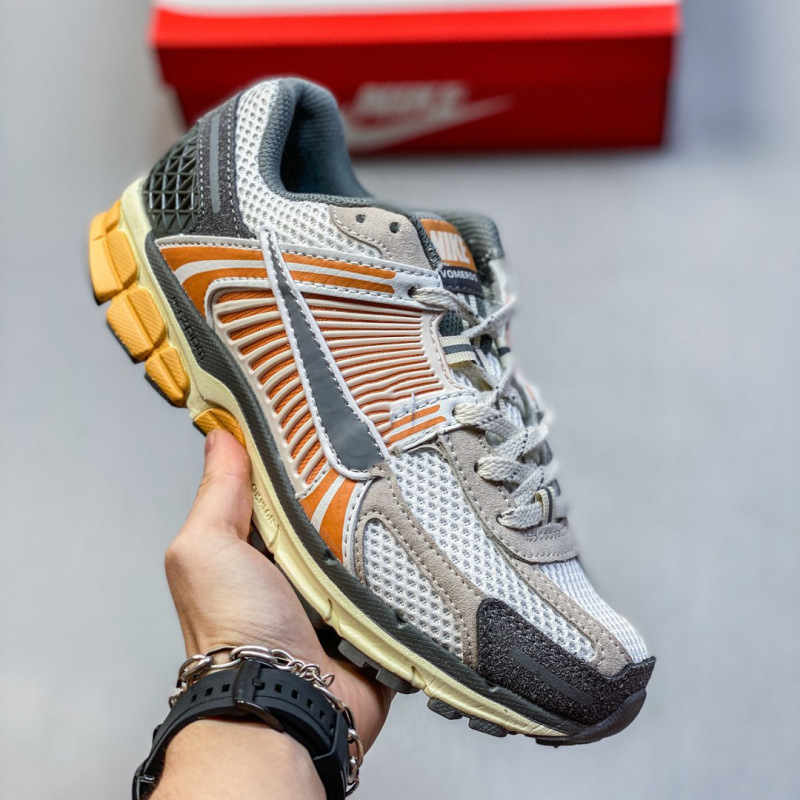 Zapatos de comercio exterior Vomero 5 Moro Retro zapatos de running de hombre zapatos de running casuales de malla zapatos deportivos transpirables de mujer zapatos de moda