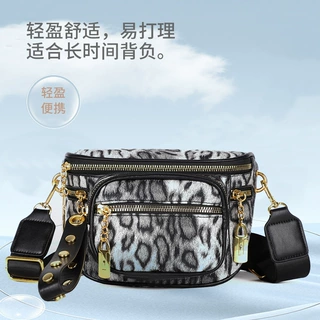 豹纹腰包女2026新款百搭大容量斜挎胸包轻便通勤跨境风潮包日常