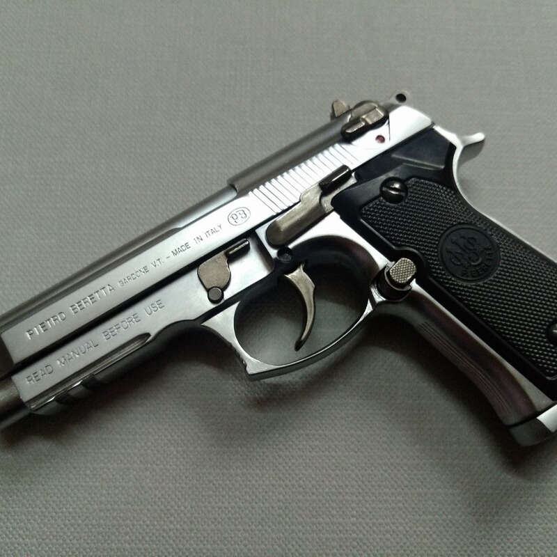 1:2.05合金帝国銃模型M92A1ベルタ投げ殻連動銃模型は発射できない|undefined