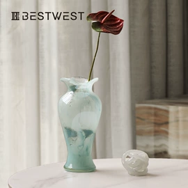 装饰花瓶;仿真花;树脂工艺品