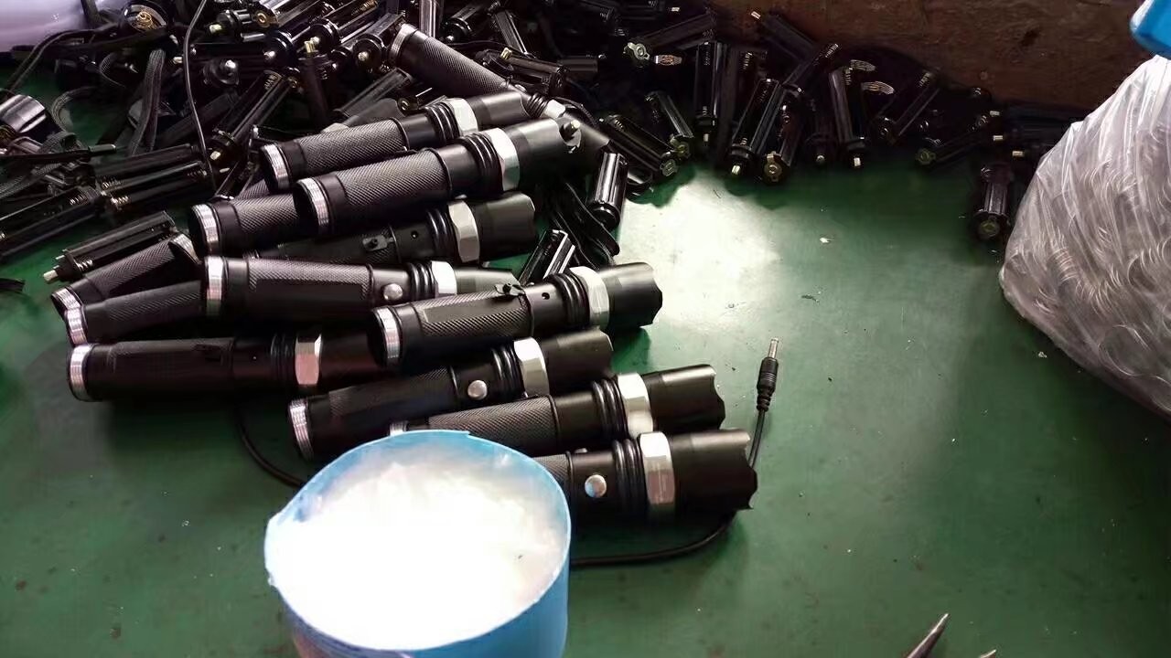 4288834933_1168157932