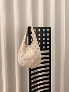 New Chinese style gentle armpit bag rice beads lace handmade handbag 2026 new heavy industry beaded satin tote bag
