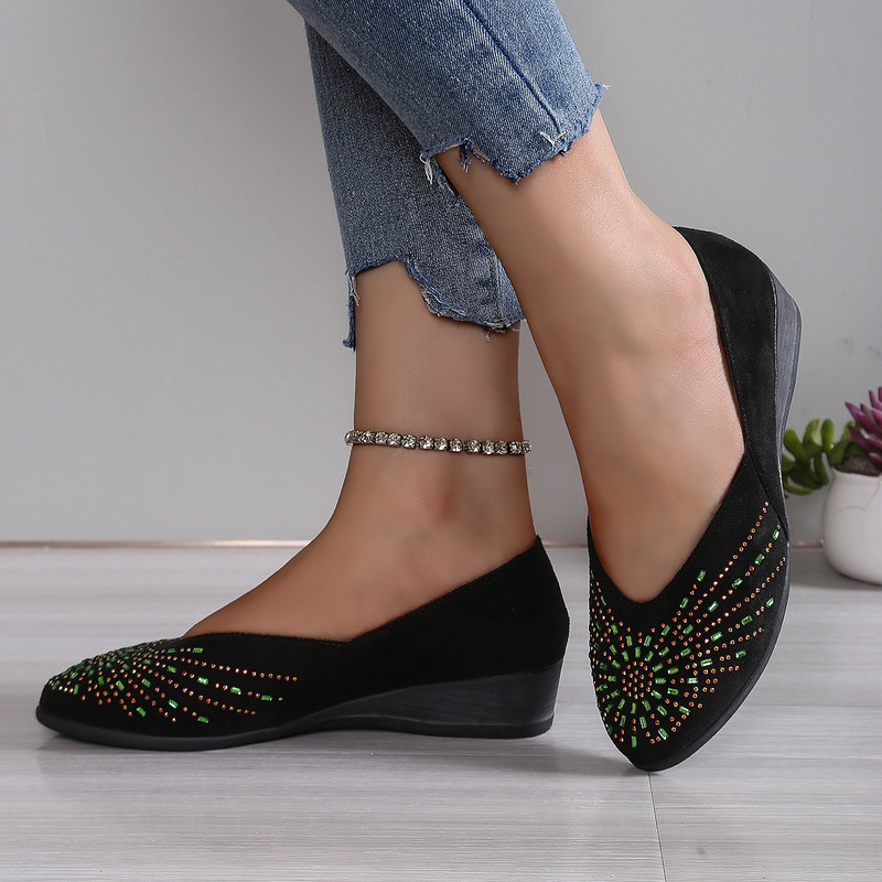 [Hot Recommendation] This Pair of Shoes Is so Beautiful That It Makes You Look Slimmer and Longer. Wear It and You Will Be a Goddess