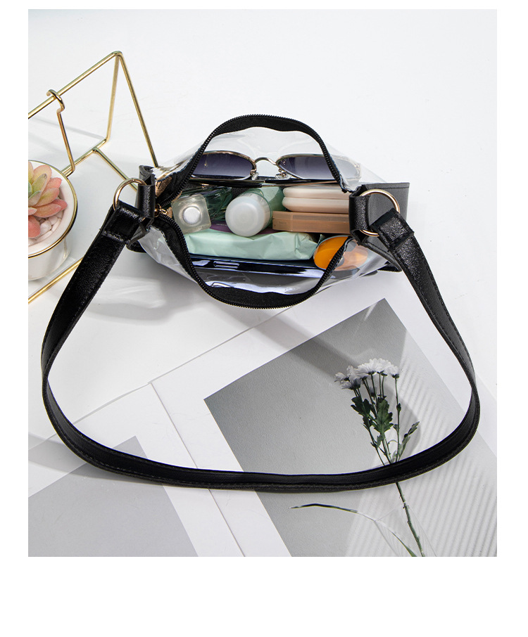 Women's Small PVC Solid Color Basic Classic Style Transparent Pillow Shape Zipper Cosmetic Bag display picture 5