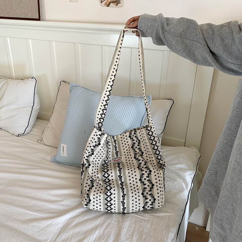 Flores de fondo blanco